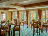 Best PENTHOUSE in Vail Village - FREE Breakfast & Parking