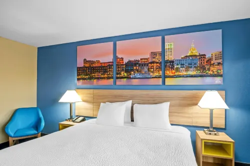 Days Inn by Wyndham Renfro Valley Mount Vernon - Gym