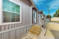 3BR Canal-front Home w/ Wifi & Boat Dock