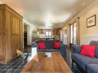 Poolside Luxury Villa in Montignac - Wifi