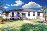 3 BR Home: Dog Friendly w/ Scenic Views & Pool - 3-Star