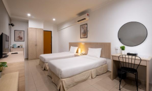 Golden View Serviced Apartments