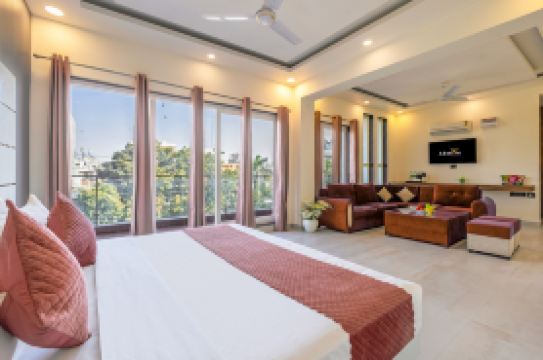 The Metro Stay by F9 Hotels