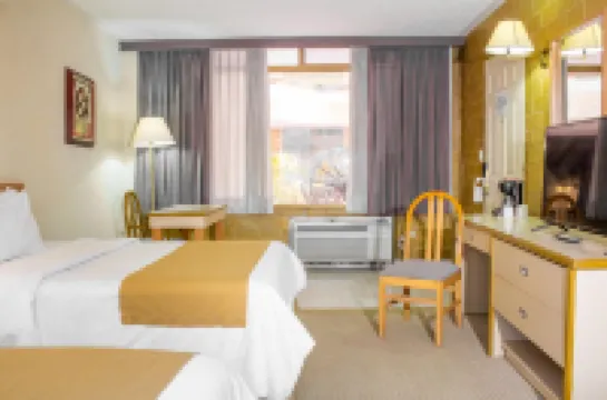 ベストウェスタン プラス プラザ フロリダ & タワー