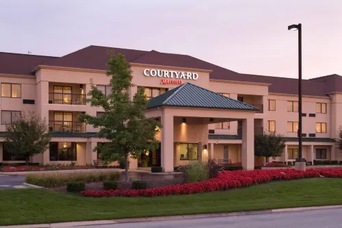 Courtyard Kokomo Hotels in Kokomo