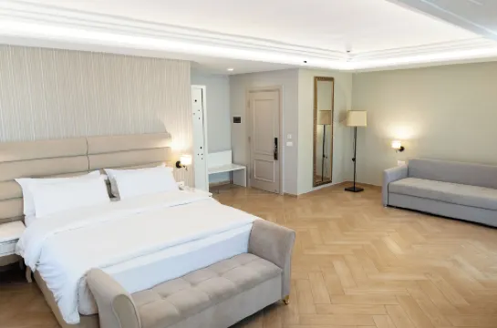 FAFA Aqua Blue Hotel