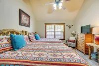 5 Mi to Silver Dollar City! Family Cabin Near Golf - spa