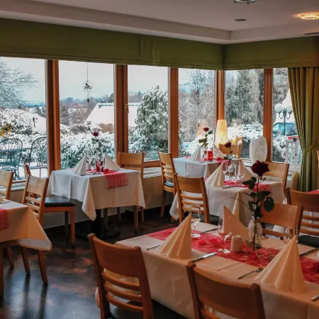 Landhotel Dresden Отели рядом с достопримечательностью «Музей-панорама «Панометр»»