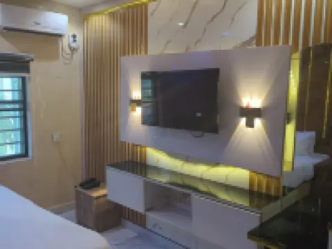 517 VIP Suites and Apartments Hotels in Awka