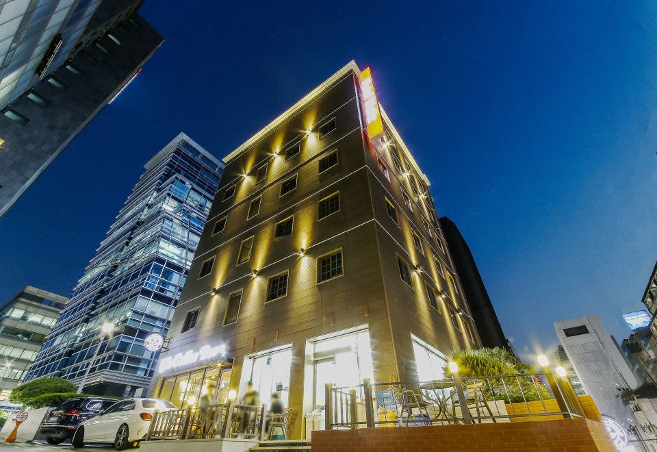 호텔 왈츠 외관 또는 로비 이미지