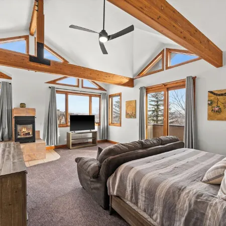 Best of Bear Hollow. Lavish 7-Bedroom for Winter and Summer Fun.