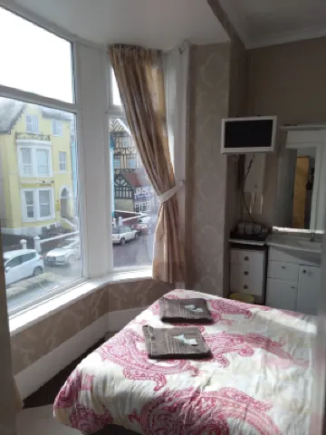 MyRoomz Seaview Hotel Hotels in 