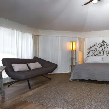 Hmo Glamping & Suites in Vignanotica