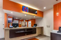 Motel 6 Raleigh, NC Cary