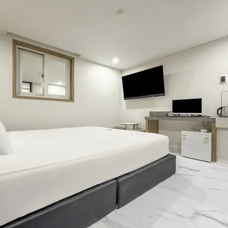 Busan Nopodong Hotel Needs Отели рядом с достопримечательностью «Храм Беомеоса»