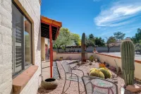 Bright Tucson Home w/ Patio by Rillito River Path! - Country Houses