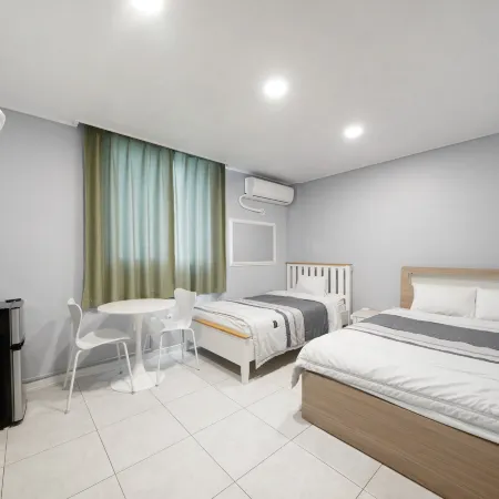 Yeosu Yeodo Motel