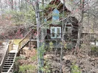 14 Guest, 7 Bed, 4 BR, Lakefront Cabin w/ Hot Tub Hotels in Wolfe County