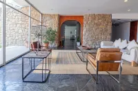 Oceana Suites Lafayette - Homestays