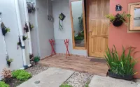 Full House 2 Bedroom Delavega Guest House 2