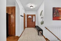 Quiet Lincoln Gem 3 King Brs Garage 3 Bedroom Home