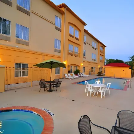La Quinta Inn & Suites by Wyndham-Brookshire-West Katy