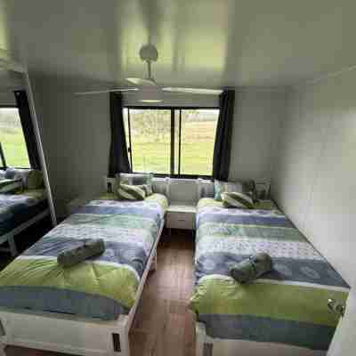 The Ember Lodge - the sunset and sunrise haven Rooms