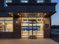 Toyoko Inn Imba Nihon-Idai Ekimae - Parkplatz