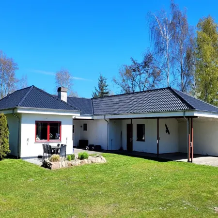 "Hakon" - 550m from the Sea