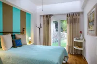 Villa Laurette Kratigos, Private Escape with Views - 3-Star