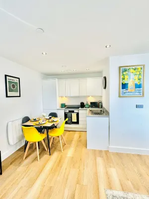 Free Parking Old Trafford Flat By City SuperHost - 3-Star