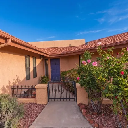 New! Exquisite Home-Best Views-Hot tub-Firepit-Grill-In the heart of Sedona