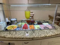 GoldMen Select Maringá - petit déjeuner
