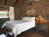 Limpopo River Lodge - Хоумстей