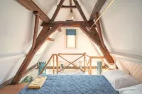 Stylish Duplex Apartment for 10 - Jacuzzi