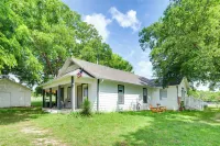 Blue Ridge Retreat on 10-acre Farm: Rural Reset! - Country Houses