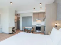 Sandman Suites Vancouver on Davie Hotels near Vancouver Museum