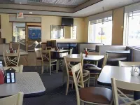 Tampa Inn Near Busch Gardens - Motels
