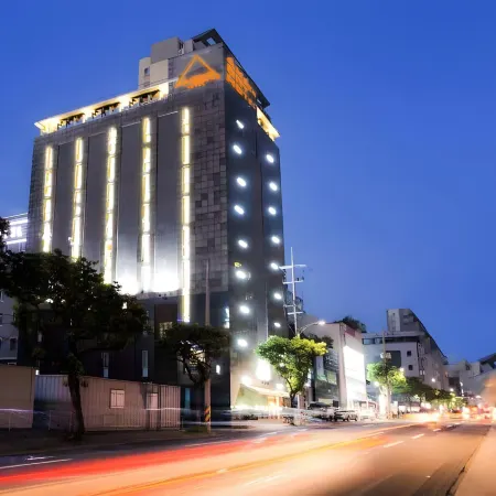 L&L City Hotel