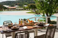 Chia Laguna - Hotel Village - Pet-friendly