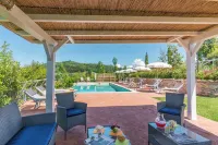 Luxury Villa in Tuscany with Pool Near Pisa and Florence - Eight Bedrooms 14 pl - Pools