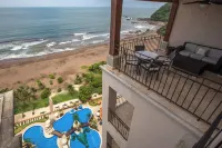 Spectacular 3 Bedroom Penthouse at Croc's Resort & Casino - con vistas al mar