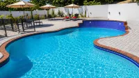 Regent Heights Hotel - Pools