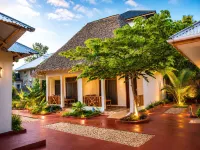 Tumaini Bungalows - parking