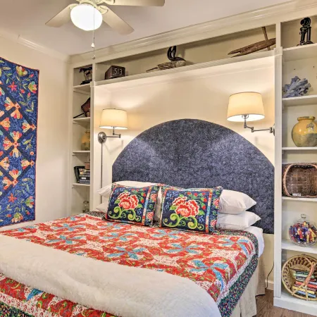 Cozy & Quiet Studio w/ Porch, Near Scenic Railway!