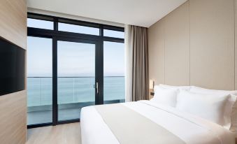 Shillamonogram Gangneung Residence