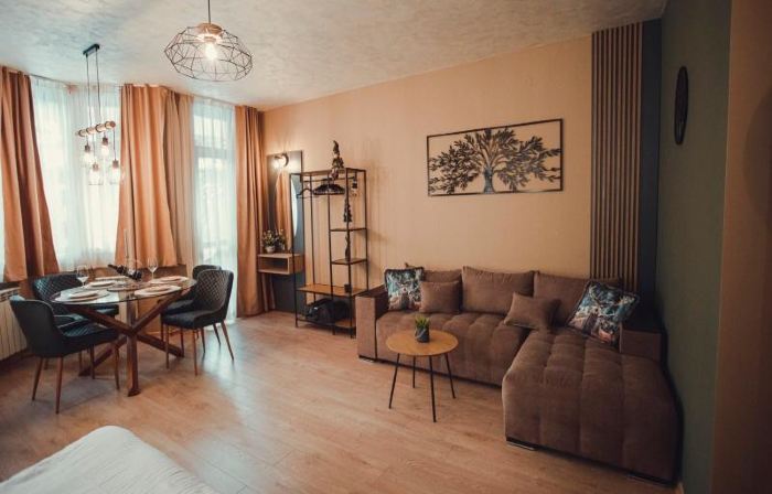 Persey Flora Apartments
