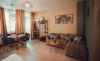 Persey Flora Apartments