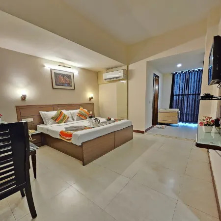 Hotel Crystal Retreat