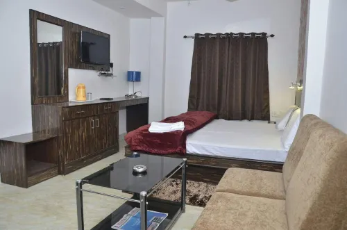 Kanha Inn - Cho phép mang theo thú cưng